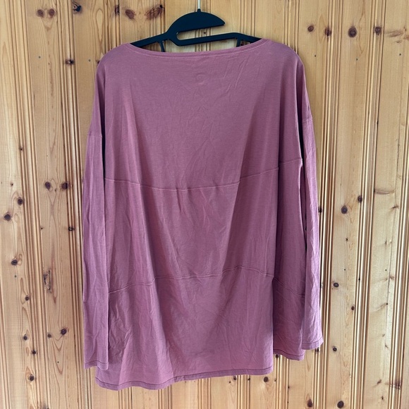 Lululemon Back In Action Long Sleeve - Picture 5 of 6